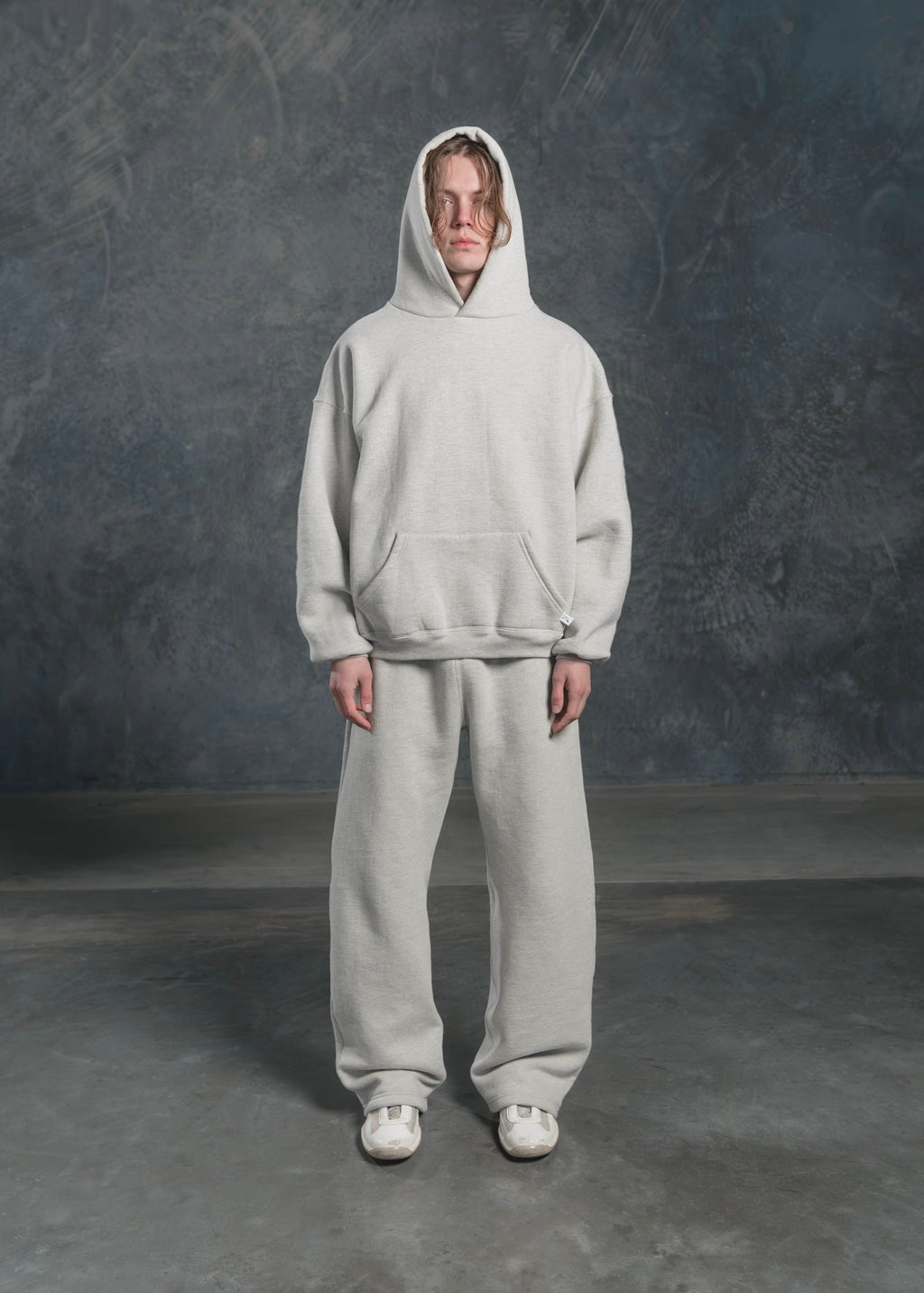 HOODIE - HEATHER GREY