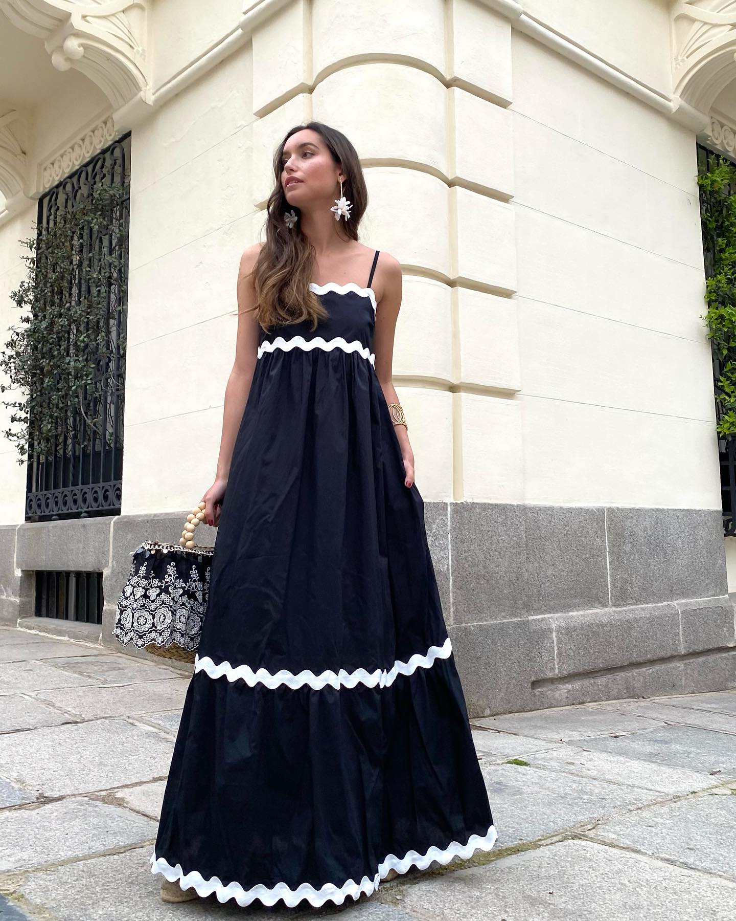 Sling Solid Color Wave Midi Dress