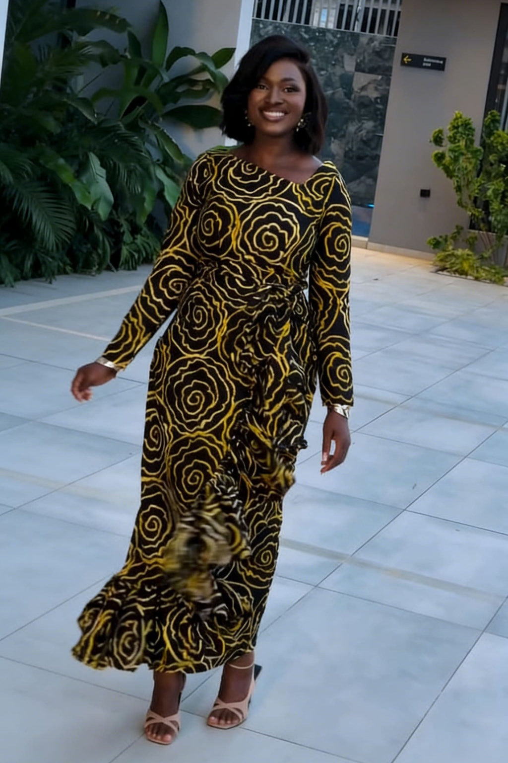 Spiral Print Long Sleeve Tie-Hem Ethnic Maxi Dress