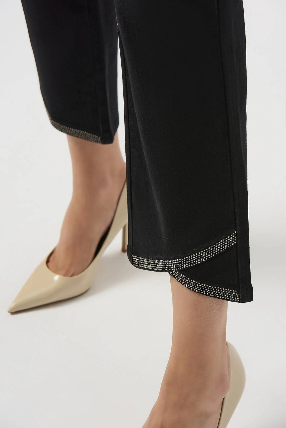 Joseph Ribkoff - Embellished Cropped Denim Jeans