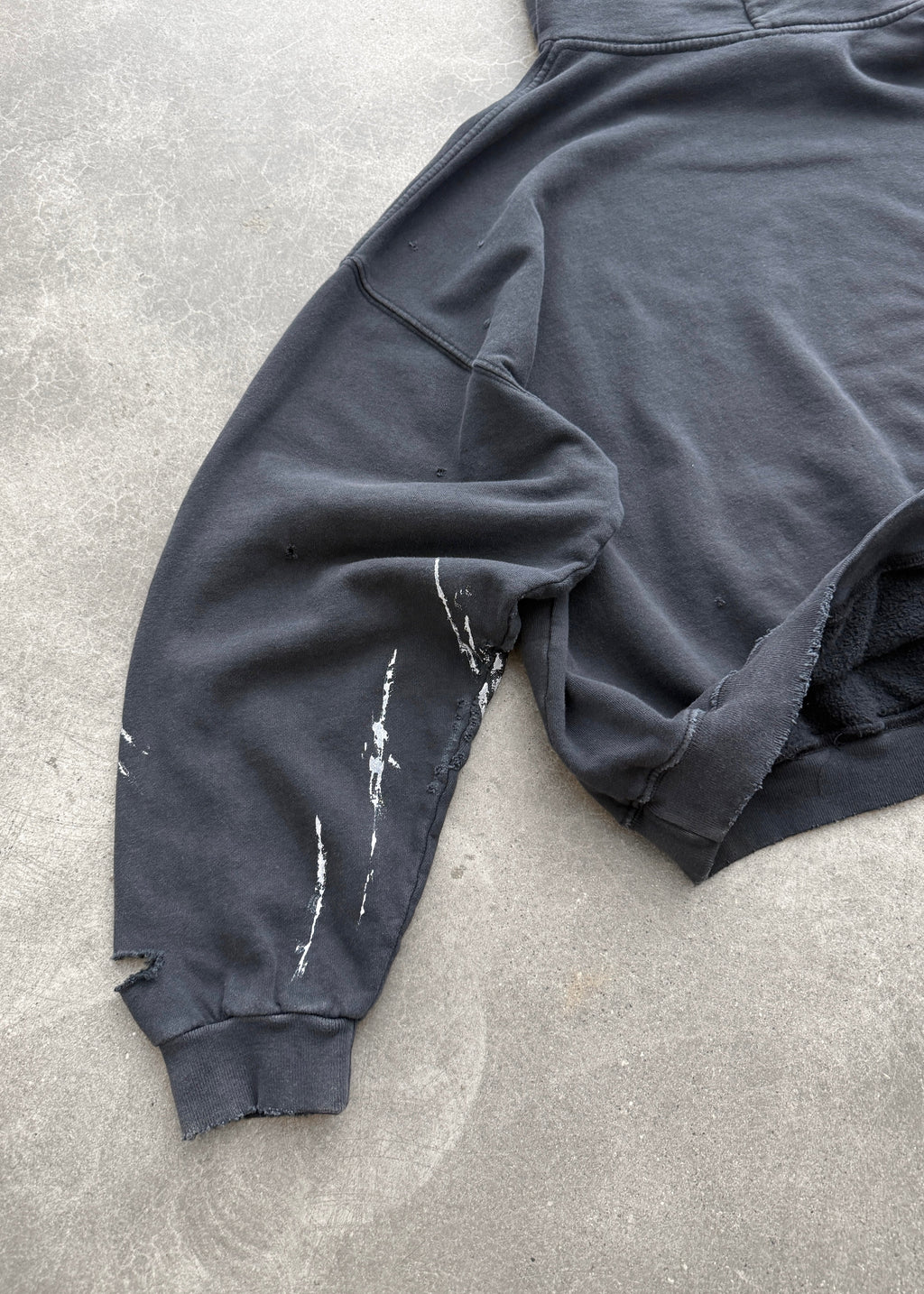 WATCH-PEEKER HOODIE - FADED BLACK