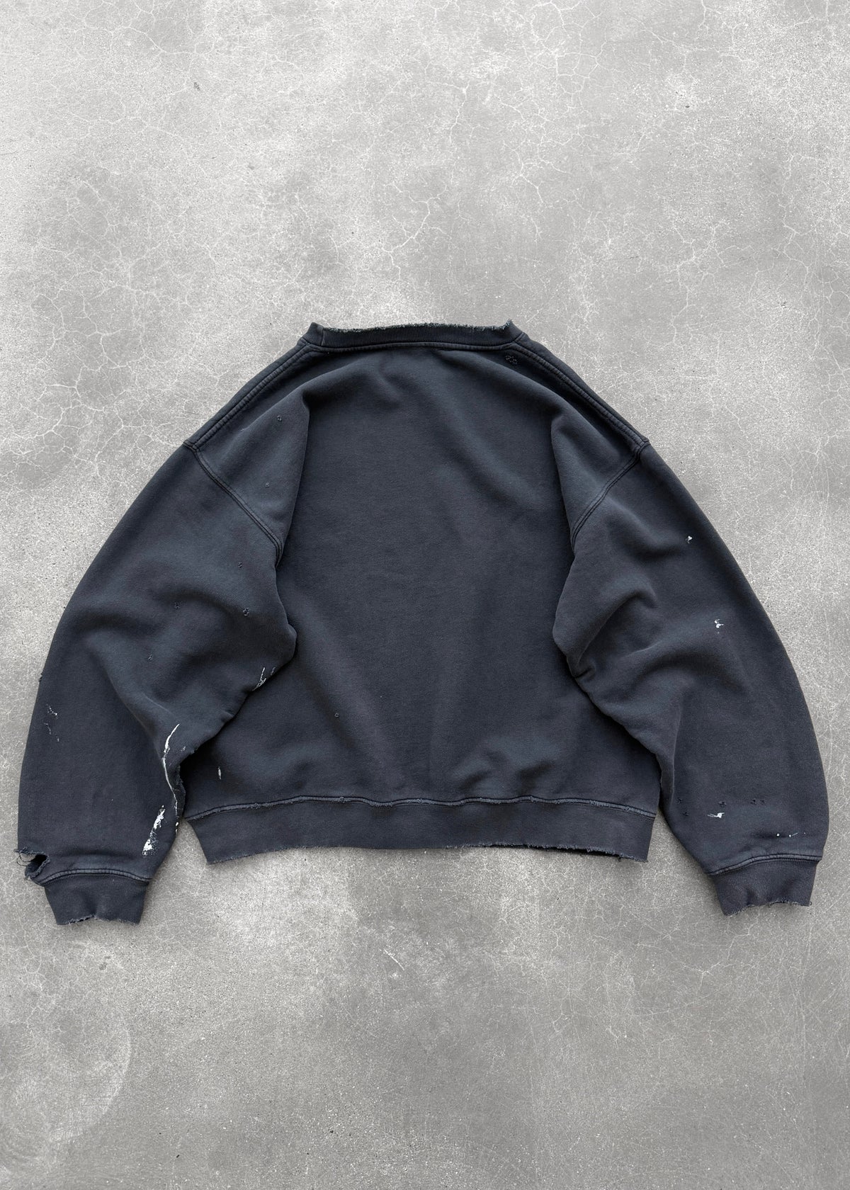 WATCH-PEEKER CREWNECK - FADED BLACK