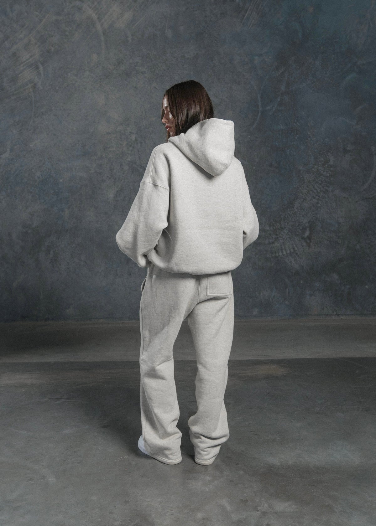 HOODIE - HEATHER GREY