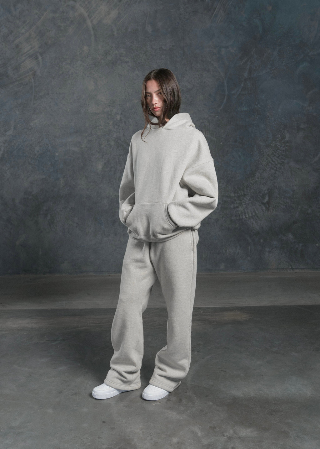 HOODIE - HEATHER GREY