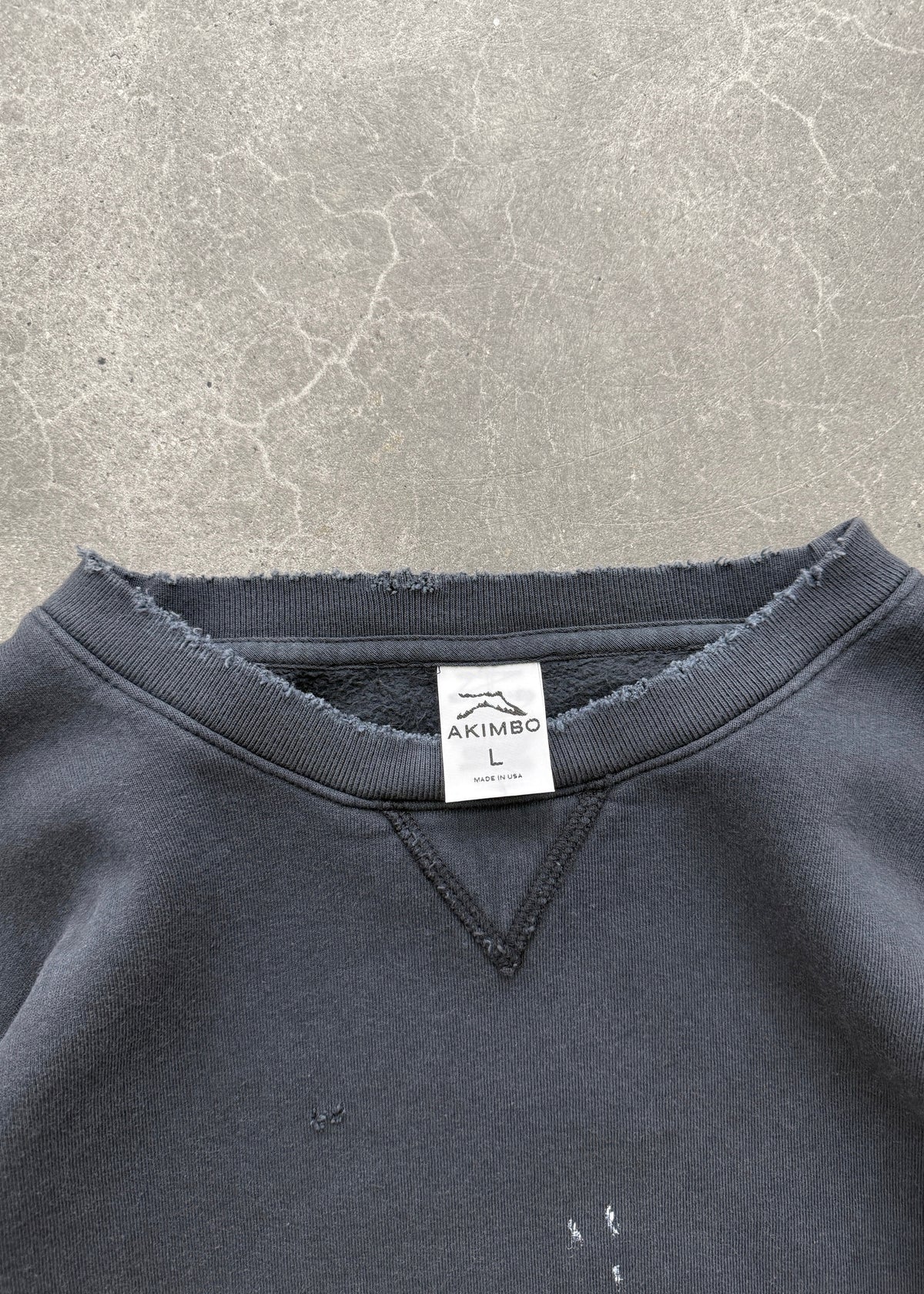 WATCH-PEEKER CREWNECK - FADED BLACK