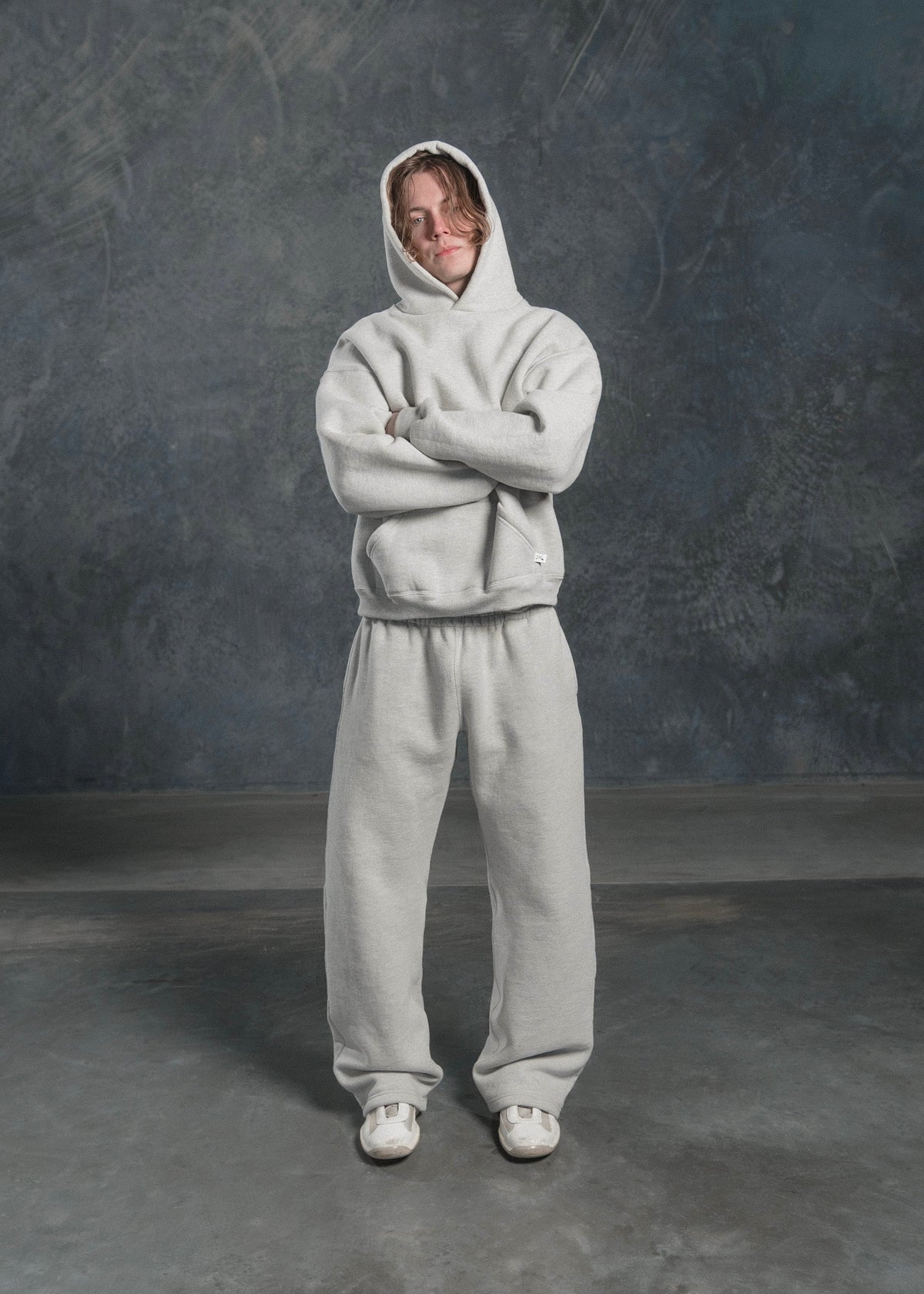 HOODIE - HEATHER GREY
