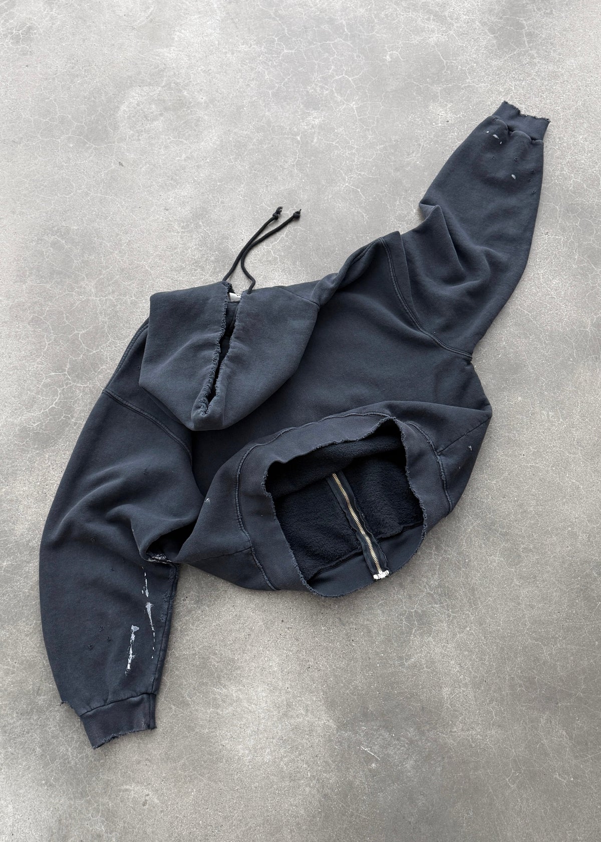 WATCH PEEKER ZIP-UP HOODIE - FADED BLACK