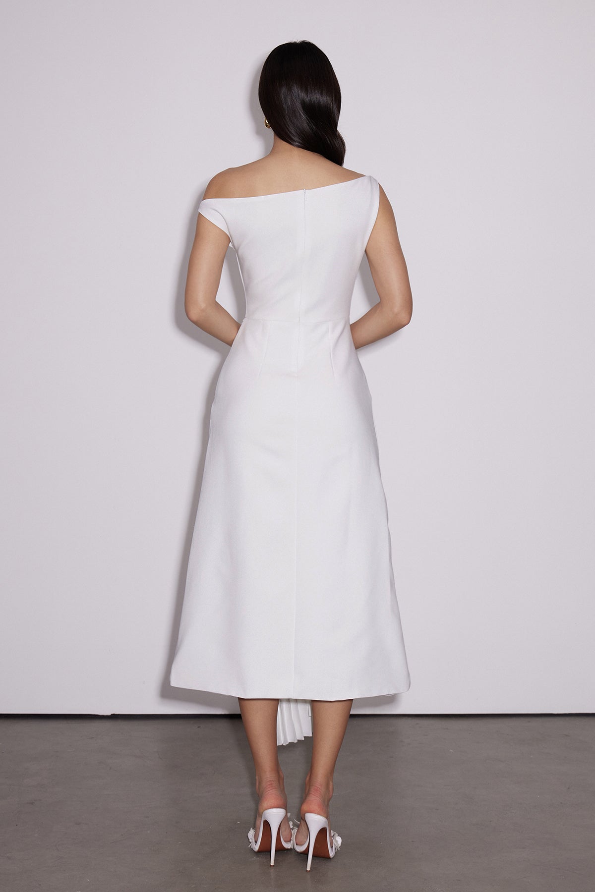 Emanuele Asymmetric One Shoulder Ruch Midi Dress