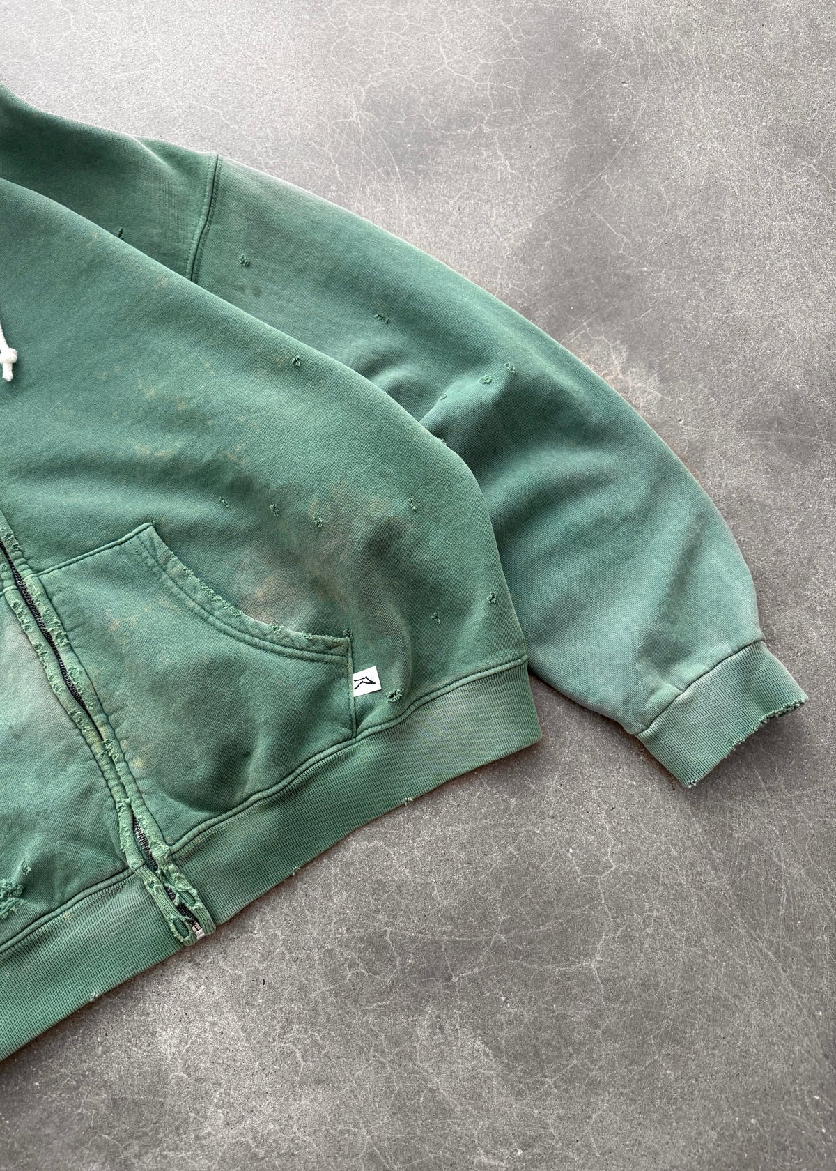 THRASHED ZIP-UP HOODIE - SUN FADED GREEN